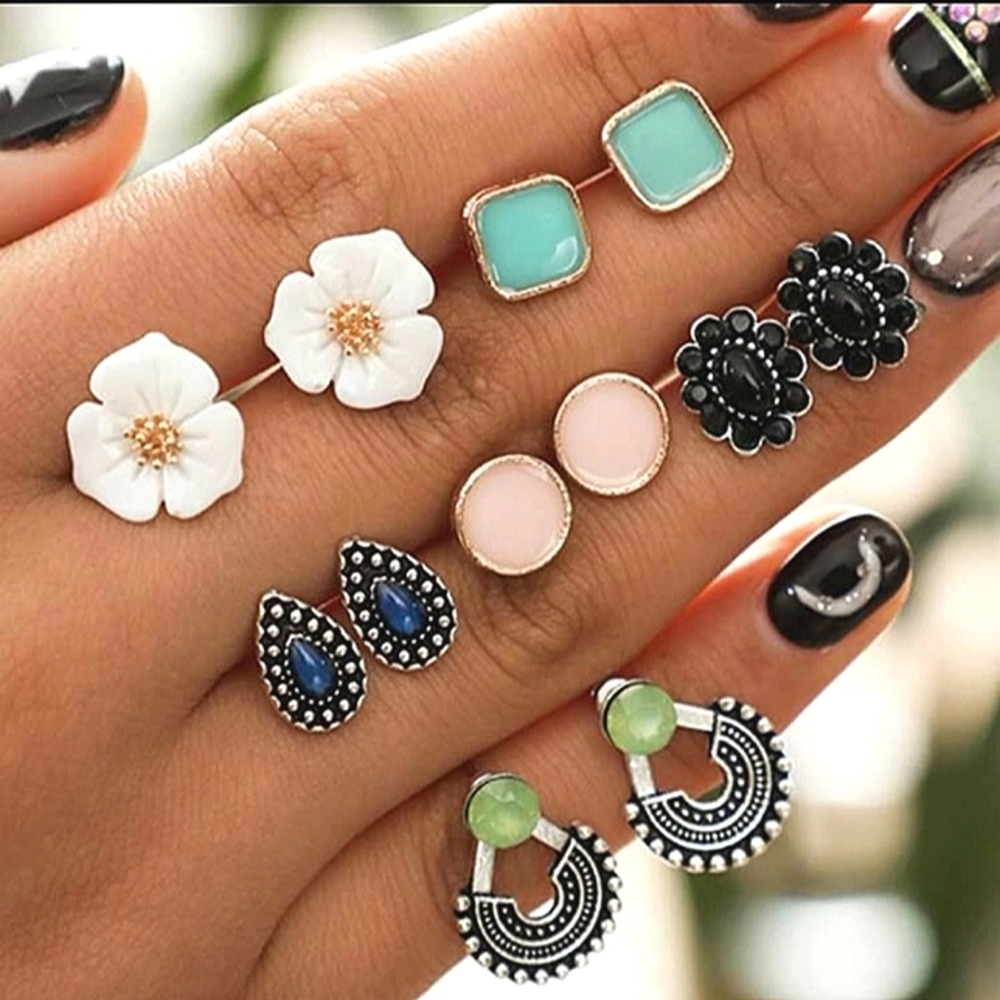 Boho Dainty Mixed Floral Set of 6 Stud Earrings